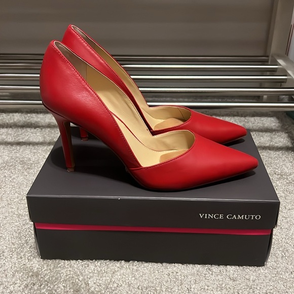 Red Leather Heel - Vince Camuto - Picture 4 of 5